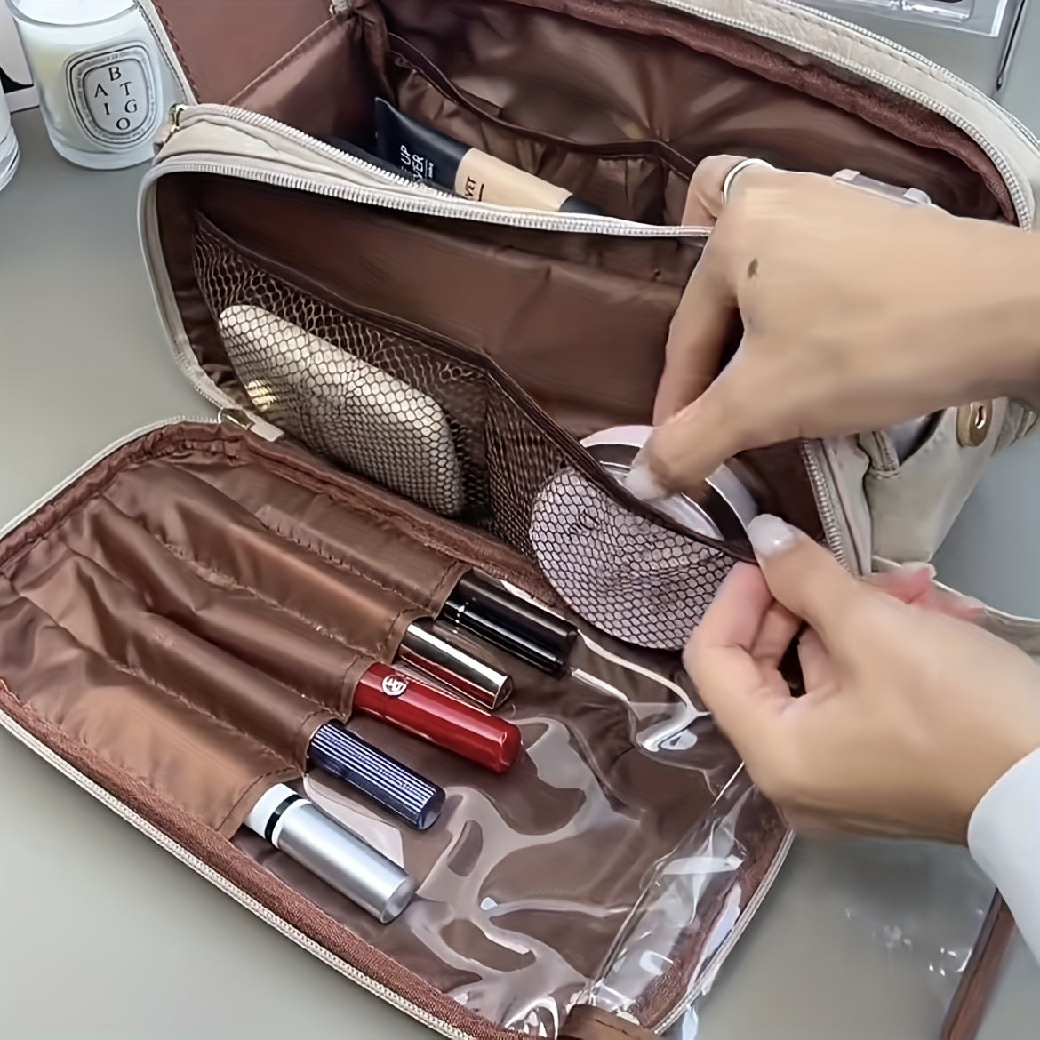 2023 New Multi-functional Cosmetic Bag Women's Large Capacity Portable Travel High-level Cosmetic Brush Toiletry Storage Bag